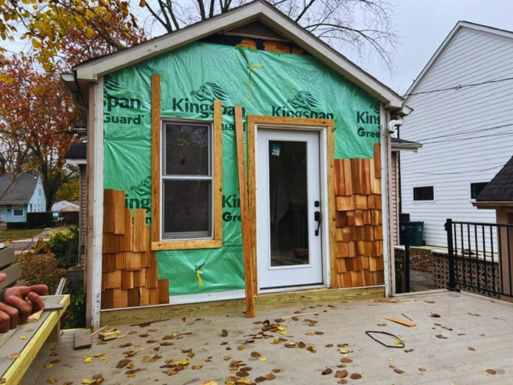 Cedar siding implementation in Michigan